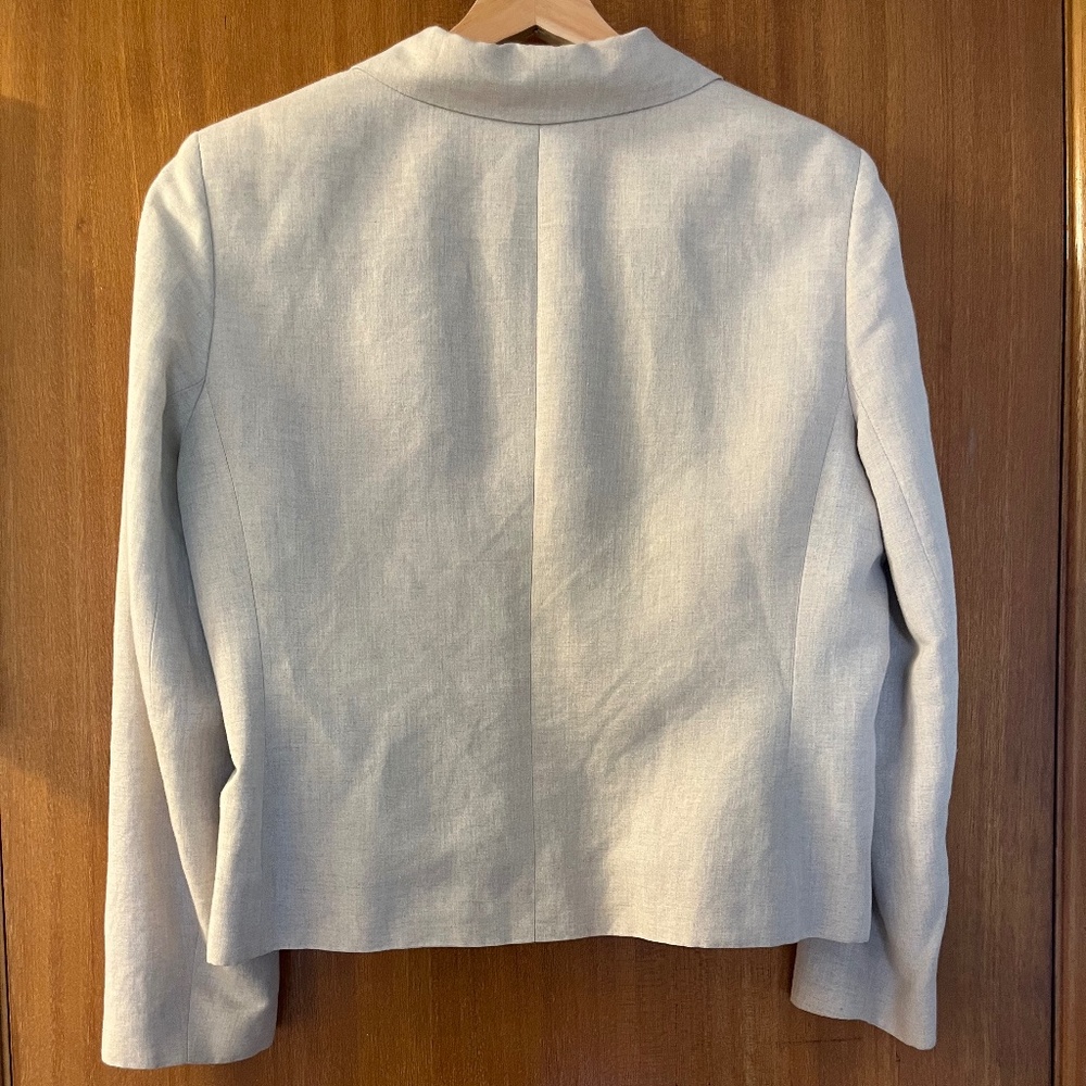 Linen Blazer - Picture 3 of 4